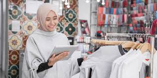 Ingin Selalu Terlihat Fashionable di Era New Normal? Intip 3 Tips Belanja dengan Aman