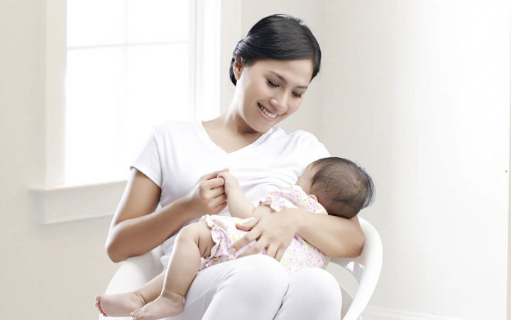 Sariawan Di Mulut Bayi ? Begini Cara Mengatasinya