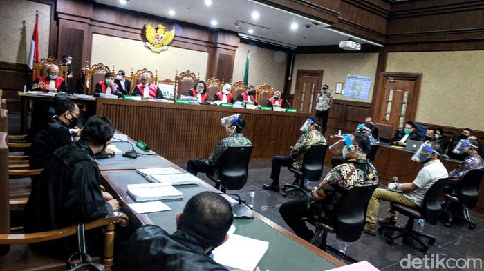 Terdakwa Kasus Jiwasraya Kasih Uang Jajan Anak Rp 100 Juta/Bulan