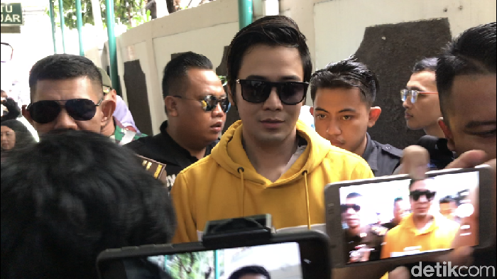 Ini Tarif Pacaran Settingan Artis, Paling Mahal Ratusan Juta