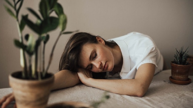 Luar Biasa! Orang yang Malas-malasan Dapat Uang Rp27,9 Juta di Negara Ini