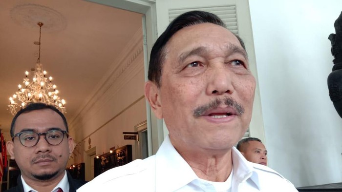 Luhut: Sampah Masalah Besar, di Jakarta Saja 8 Ton per Hari