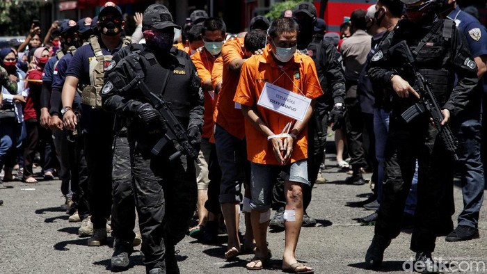 44 Adegan Rekonstruksi Gambaran Rencana-Eksekusi Penembakan di Kelapa Gading