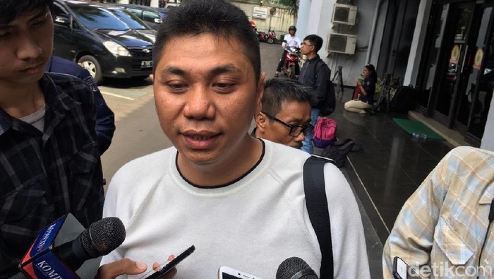 PD Balas Serangan PDIP: Cagub Mulyadi Lebih Pemimpin Ketimbang Hasto!