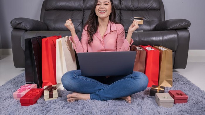 Ibu-ibu, Ini Usaha yang Paling Menjanjikan Untuk Jualan Online!