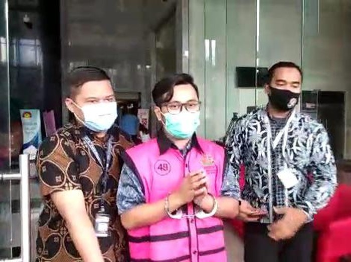 Usai Diperiksa di KPK, Tersangka Suap Djoko Tjandra Andi Irfan Bungkam